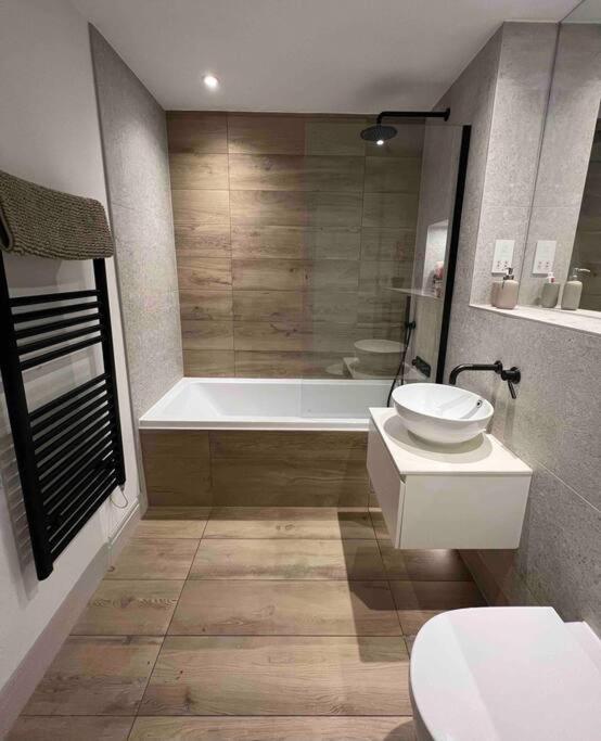 Contemporary, Stylish South Coast Home Poole Extérieur photo