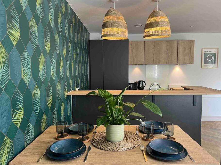 Contemporary, Stylish South Coast Home Poole Extérieur photo
